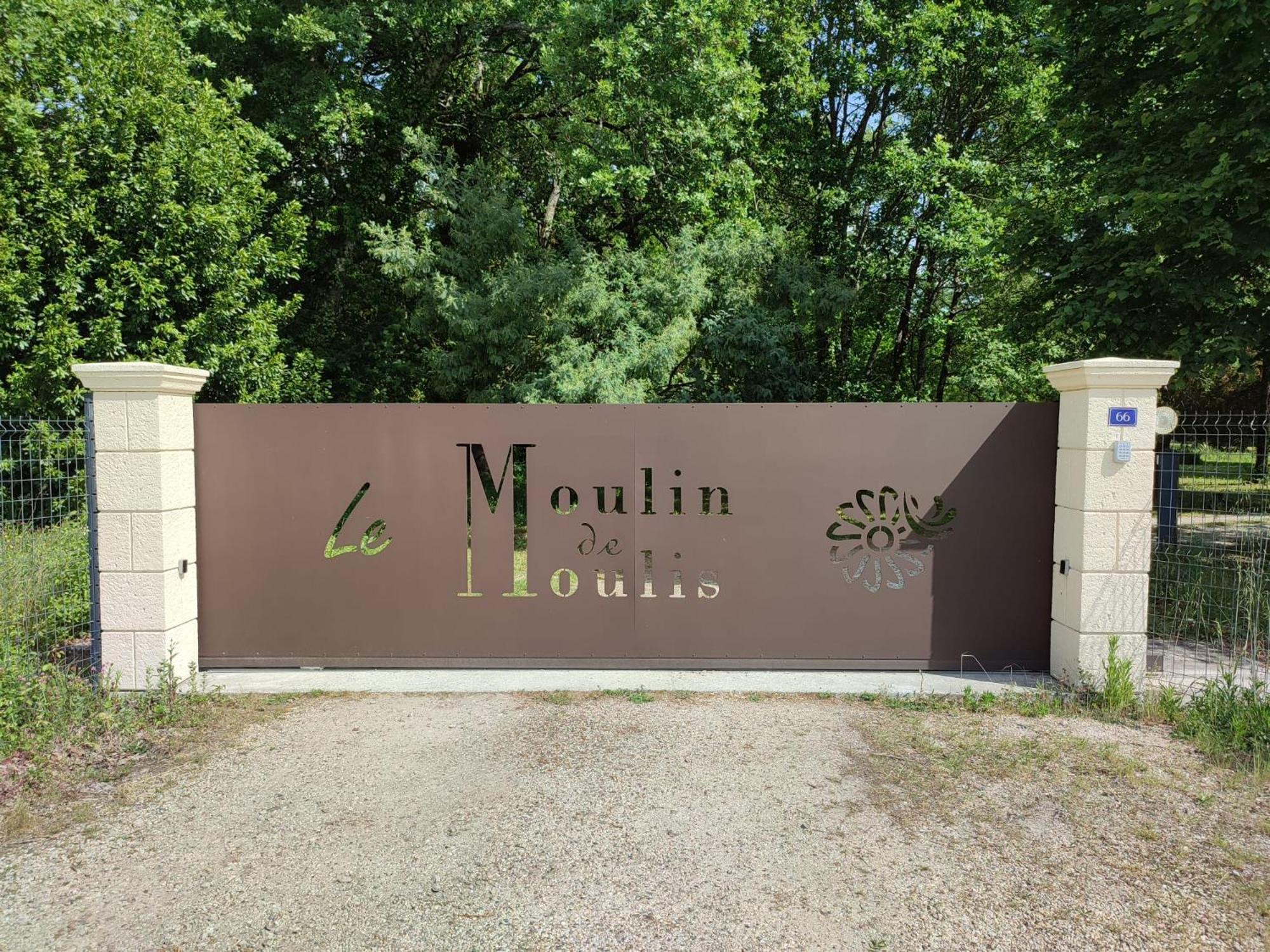 Chambre D'Hotes Le Moulin De Moulis 외부 사진