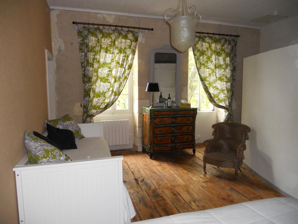 Chambre D'Hotes Le Moulin De Moulis 객실 사진