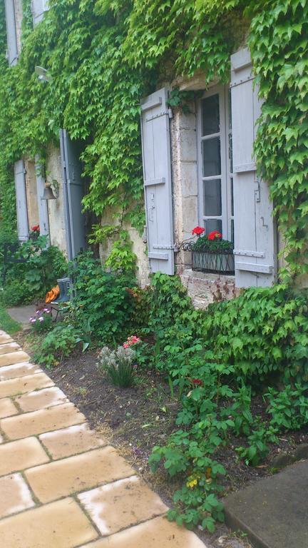 Chambre D'Hotes Le Moulin De Moulis 외부 사진