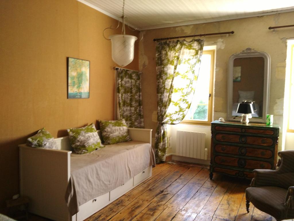 Chambre D'Hotes Le Moulin De Moulis 외부 사진